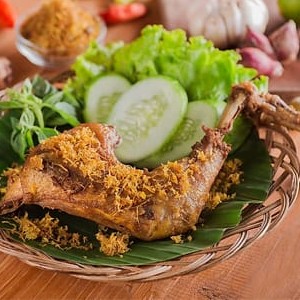 Ayam Goreng Penyet Atau Geprek
