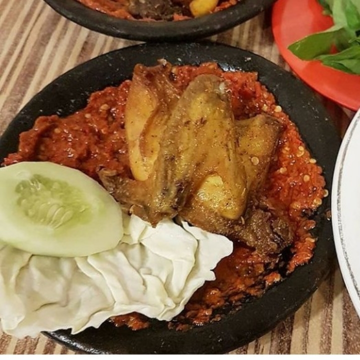 Ayam Goreng Penyet 2