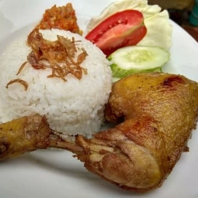 Ayam Goreng Plus Nasi