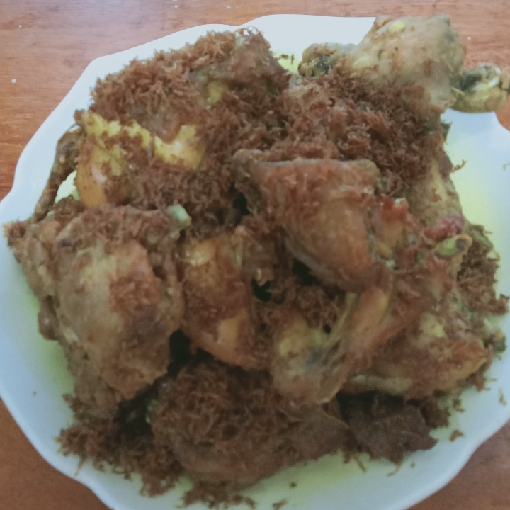 Ayam Goreng Serundeng