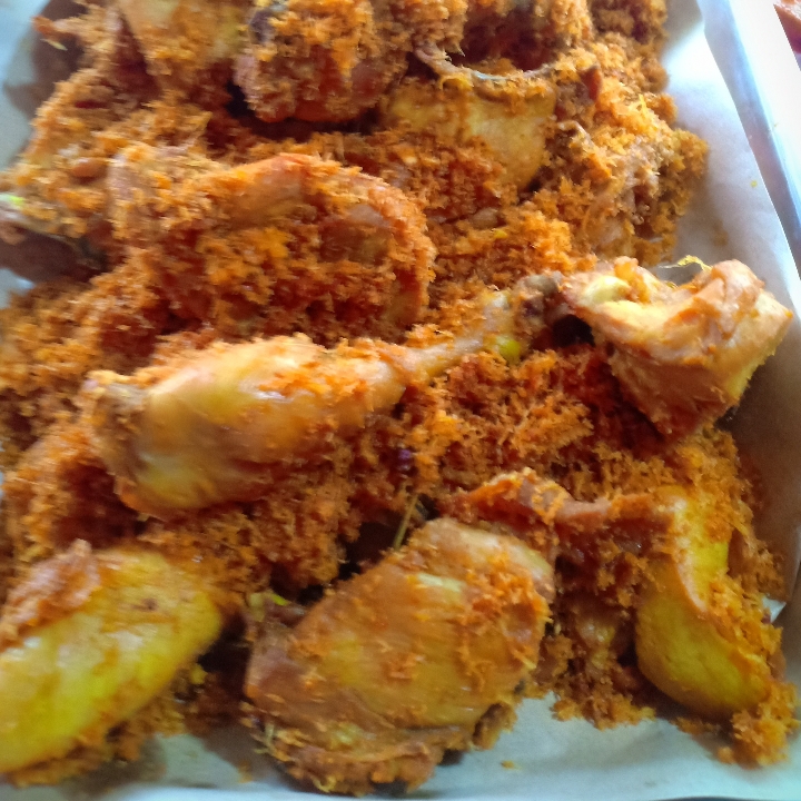 Ayam Goreng Serundeng
