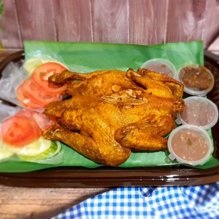 Ayam Goreng Utuh