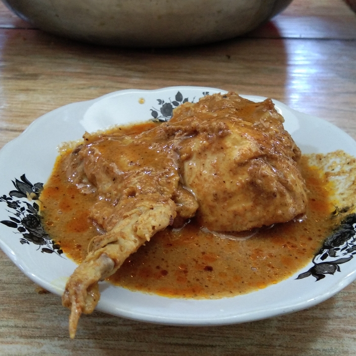 Ayam Gulai Saja