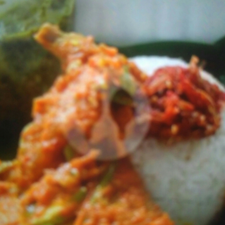 Ayam Gulai Tambah Nasi