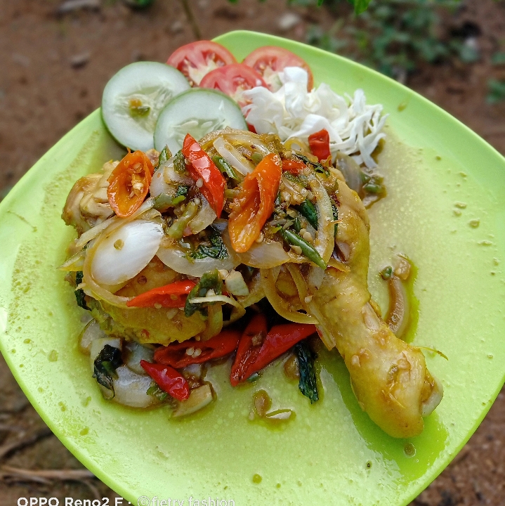 Ayam Jingkrak Tanpa Nasi