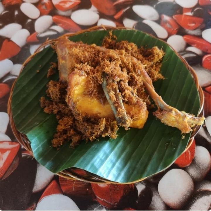 Ayam Kampung Goreng Bumbu Serei