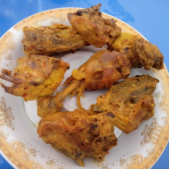 Ayam Kari Plus Nasi
