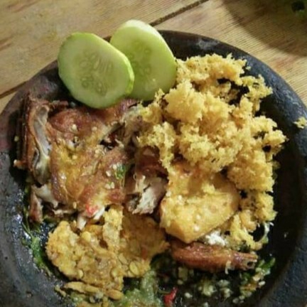 Ayam Geprek Kremes Cabe Hijau