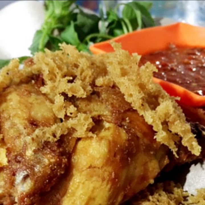 Ayam Kremes Dada Plus Nasi