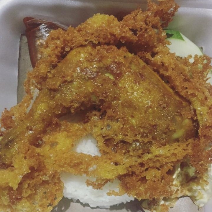 Ayam Kremes Jumbo Komplit
