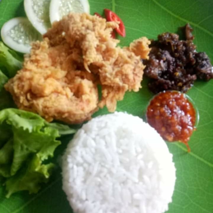 Ayam Kres Sambal Merah Dan Cumi