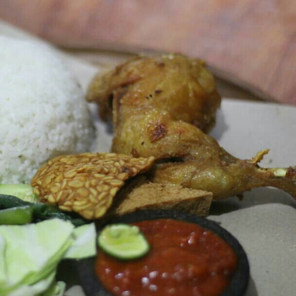 Ayam Goreng Dan Bakar Tanpa Nasi Lalah Ngawag 