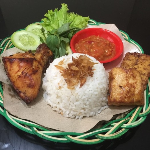 Ayam Lalapan