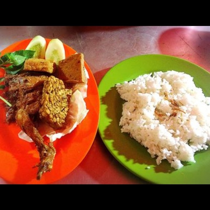 Ayam Lalapan