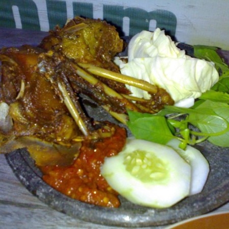 Ayam Lalapan