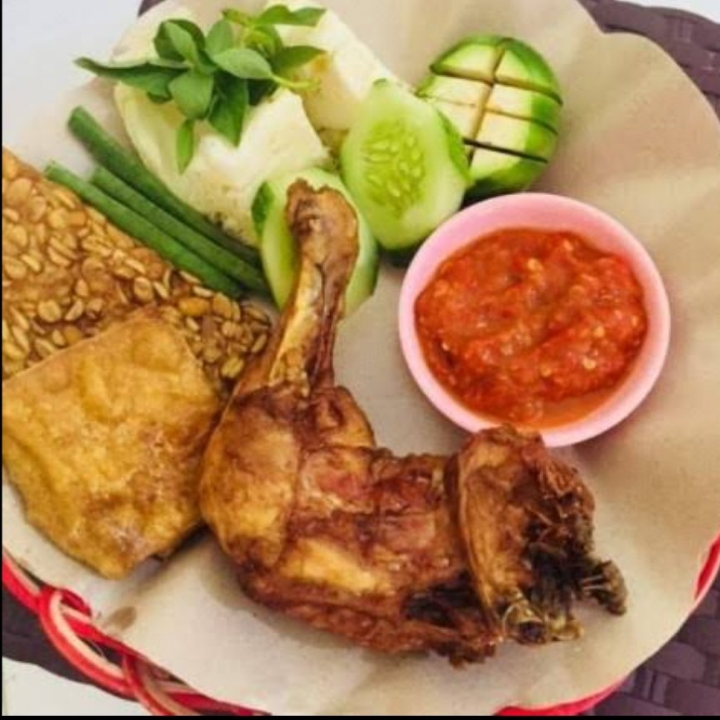 Ayam Lalapan