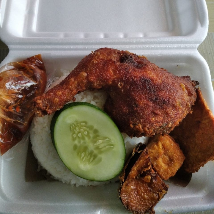 Ayam Lalapan