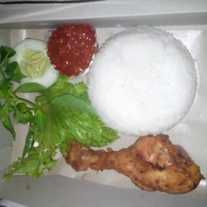 Ayam Lalapan