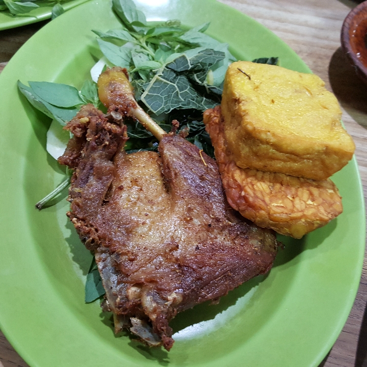 Ayam Lalapan