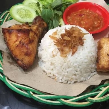 Ayam Lalapan