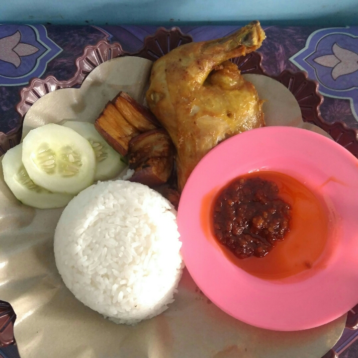 Ayam Lalapan