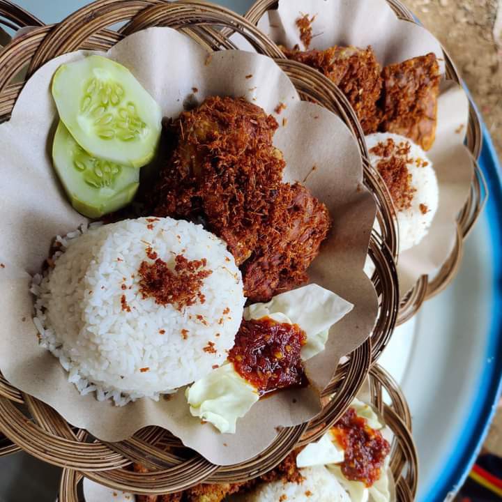 Ayam Laos