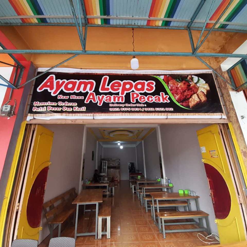 Ayam Lepas Ayam Pecak