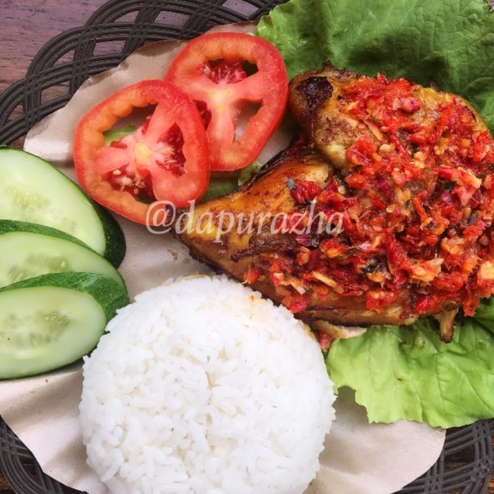 Ayam Penyet 