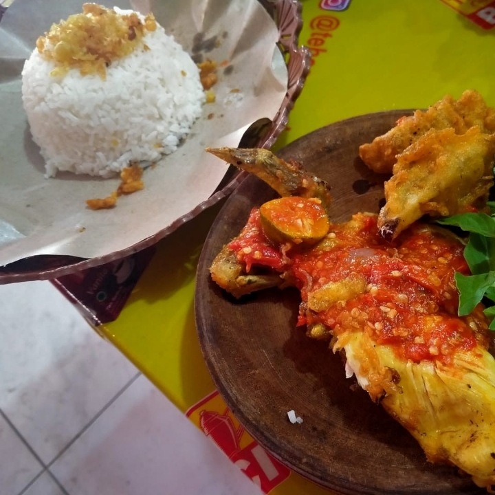 Ayam Penyet