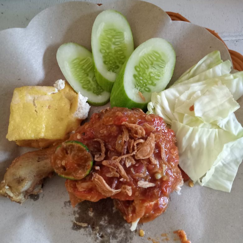 Ayam Penyet