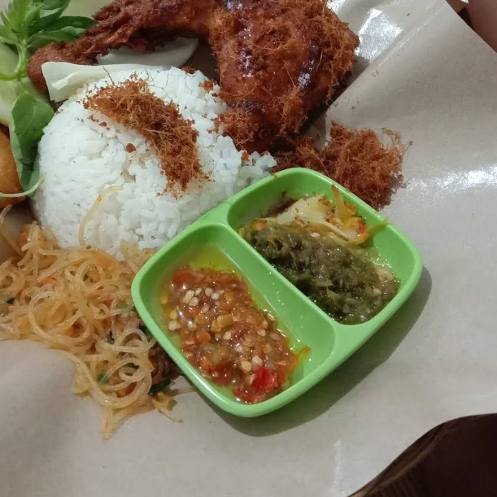 Ayam Penyet