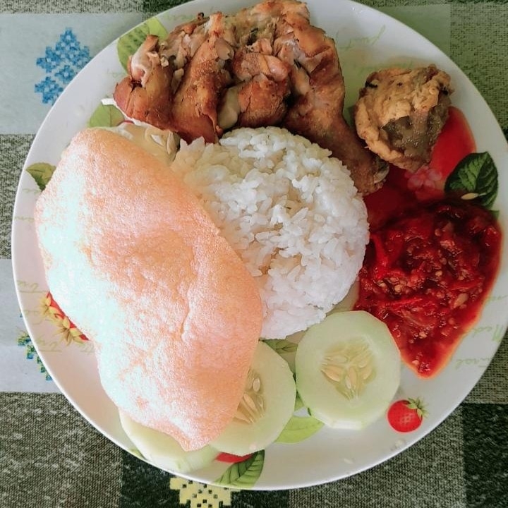 Ayam Penyet