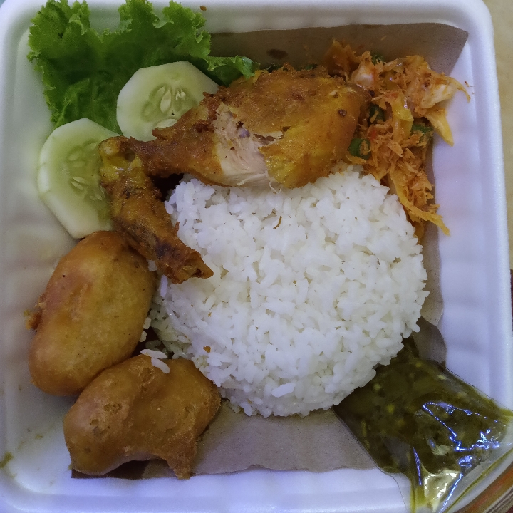 Ayam Penyet Cabe Ijo
