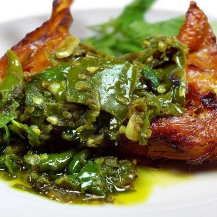 Ayam Penyet Cabe Ijo Nasi