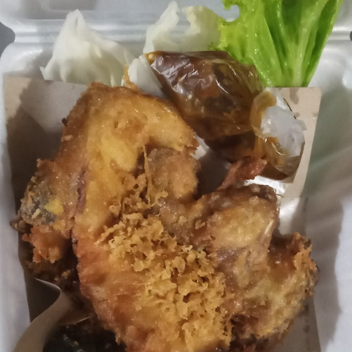 Ayam Penyet Jumbo Plus Nasi