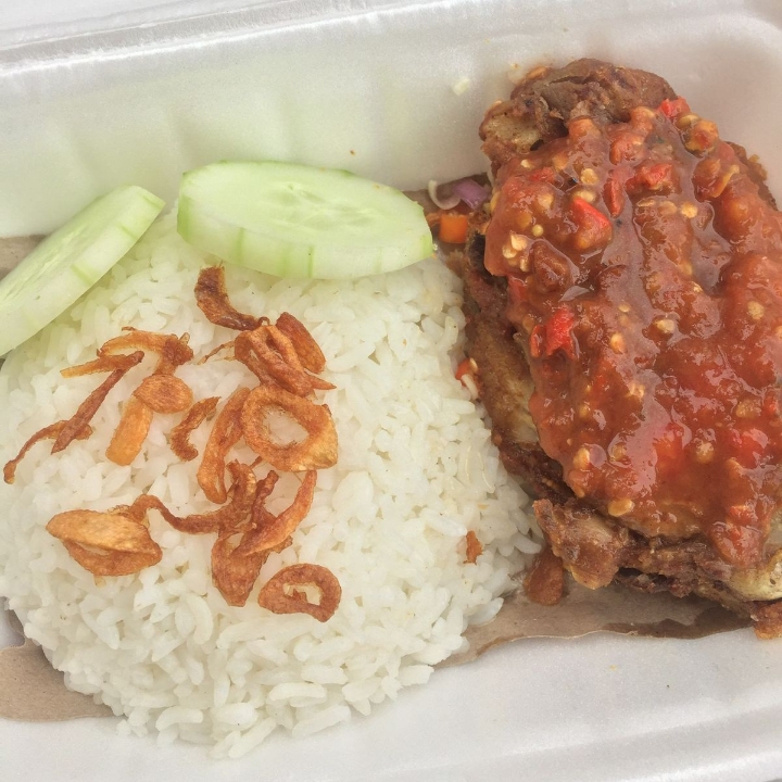 Ayam Penyet Milenial