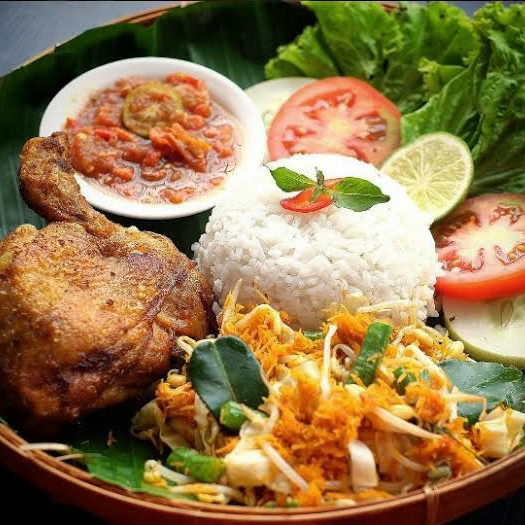 Ayam Penyet Nasi Urap