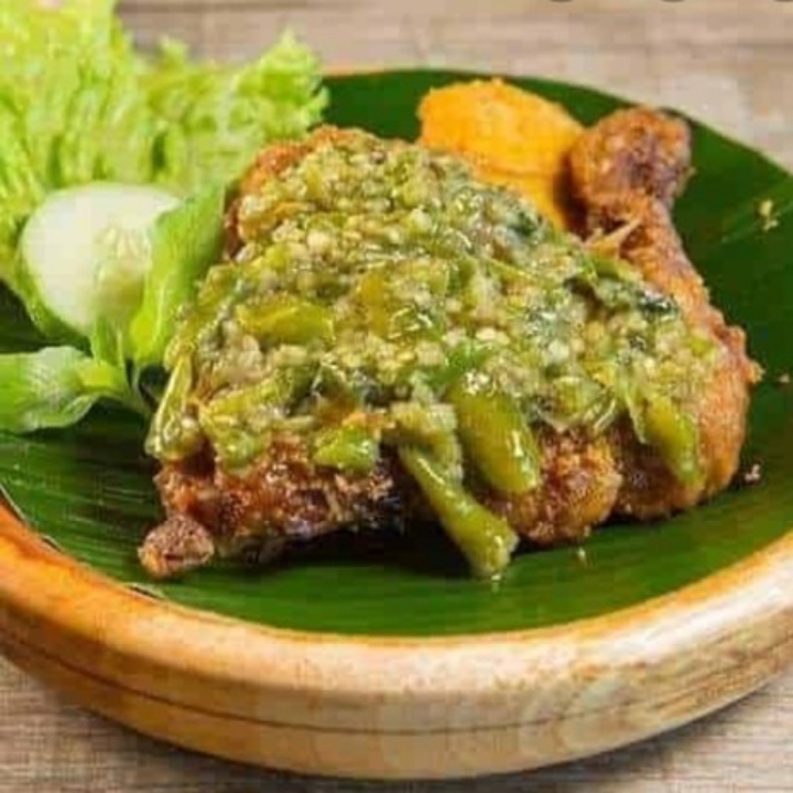 Ayam Penyet Sambal Ijo