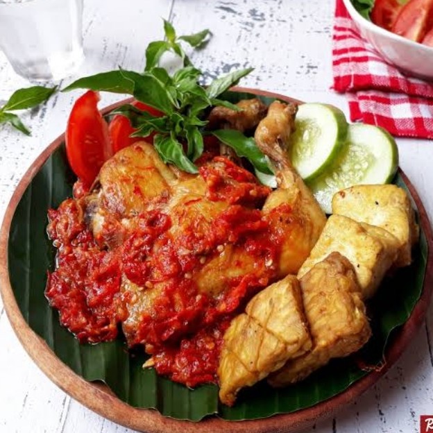 Ayam Penyet Sambal Merah