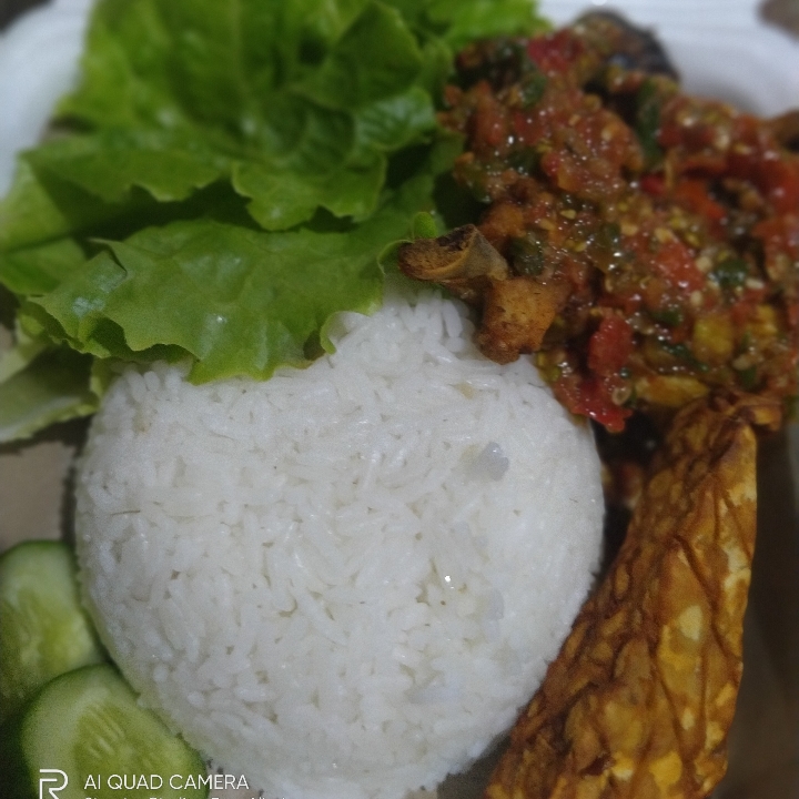 Ayam Penyet Sambel Trasi
