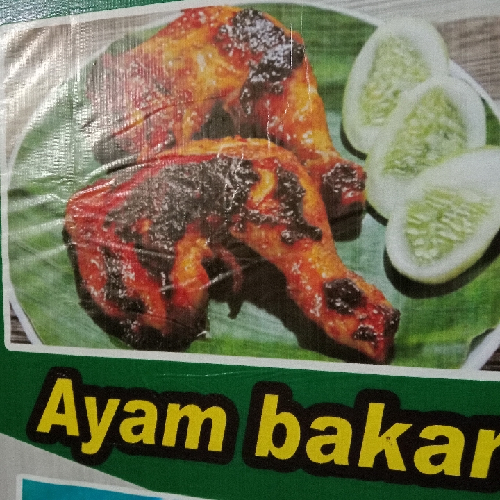 Ayam Potong Bakar Dengan Nasi