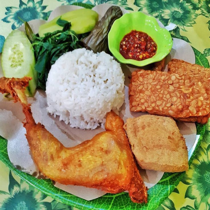 Ayam Potong Lalapan