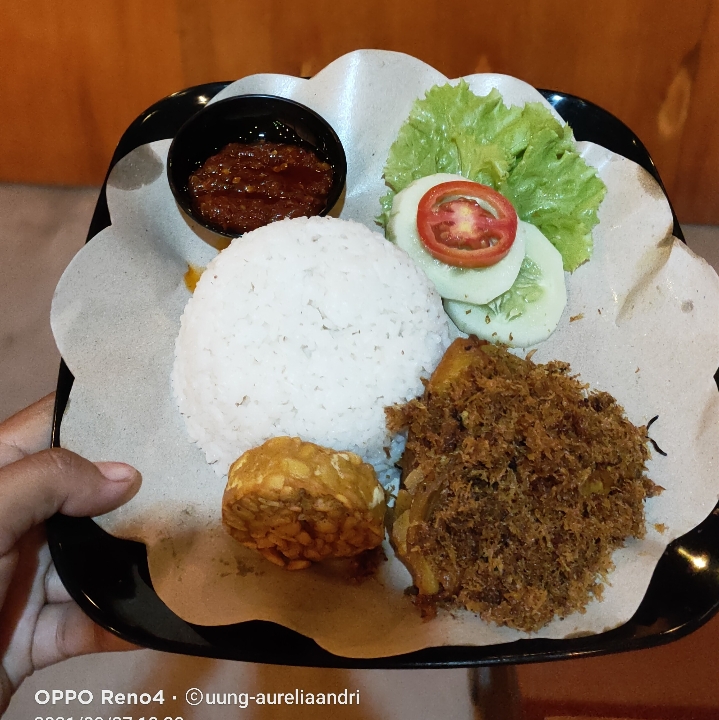 Ayam Serundeng