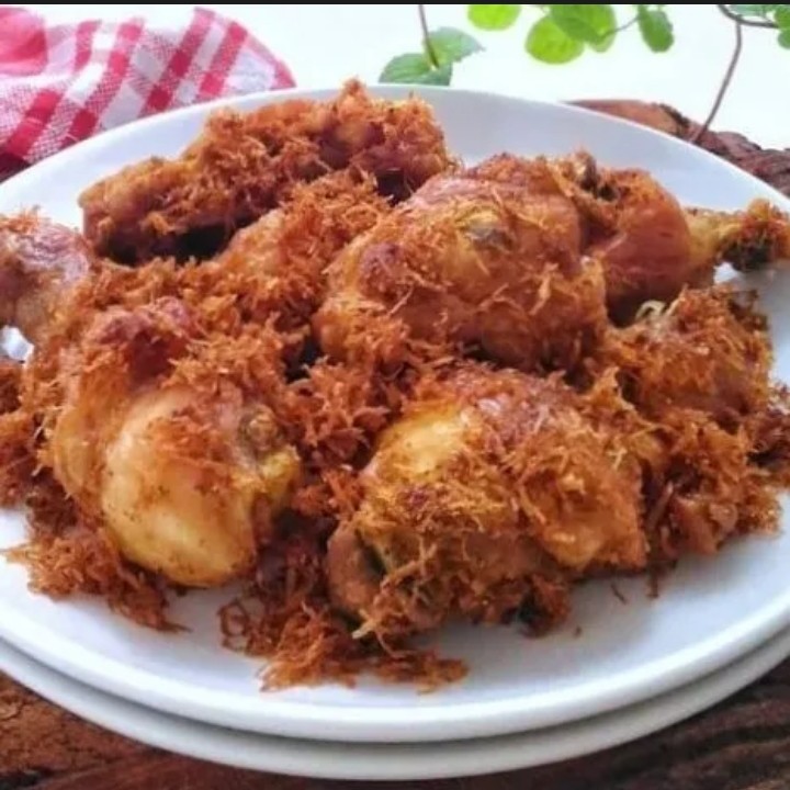 Ayam Slundreng Dan Lalapan Dan Sambal
