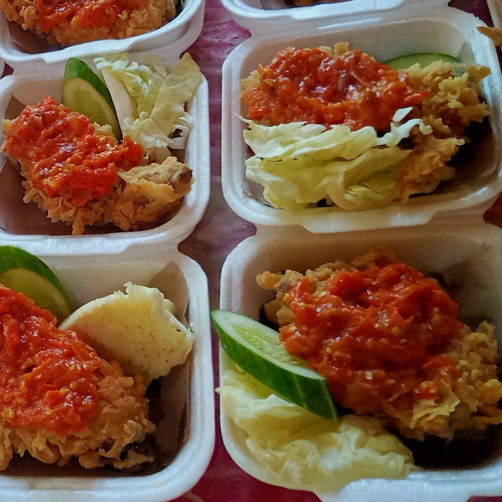 Ayam Tanpa Nasi