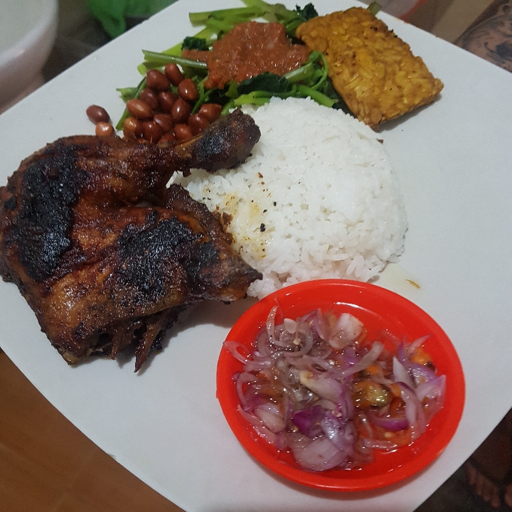 Ayam bakar Sambel Matah