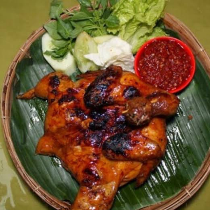 Ayam besar 