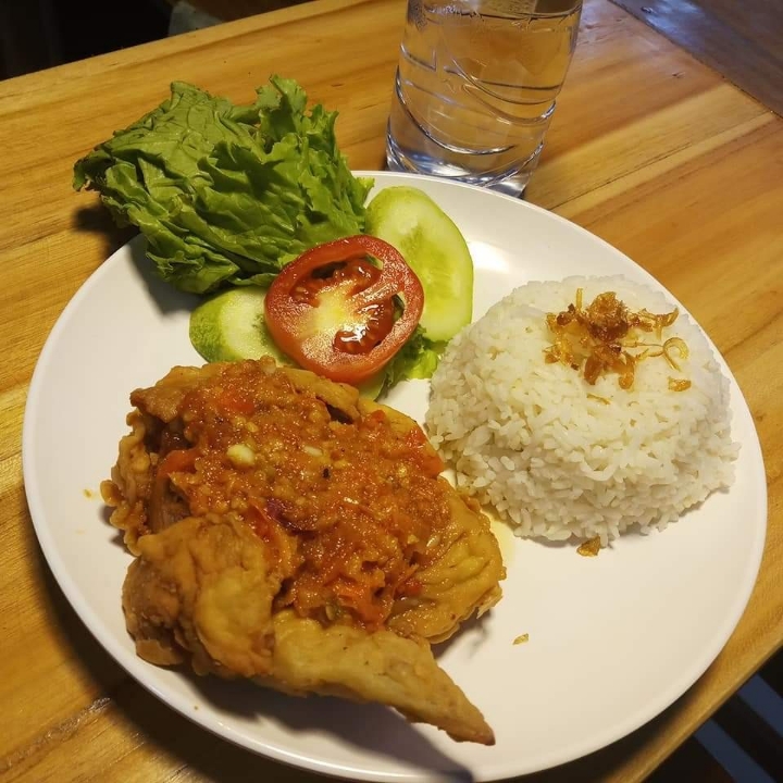 Ayam geprek