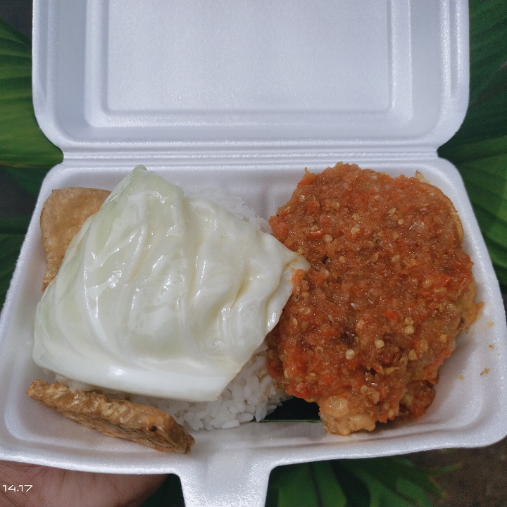 Ayam geprek Dahsyat 