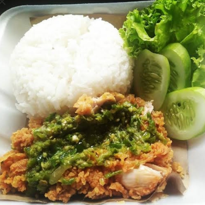 Ayam geprek ijo nasi